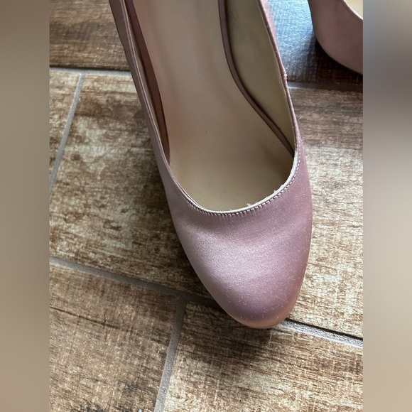 Nine West💕Size 10💕Pale Pink Pumps - Picture 16 of 16
